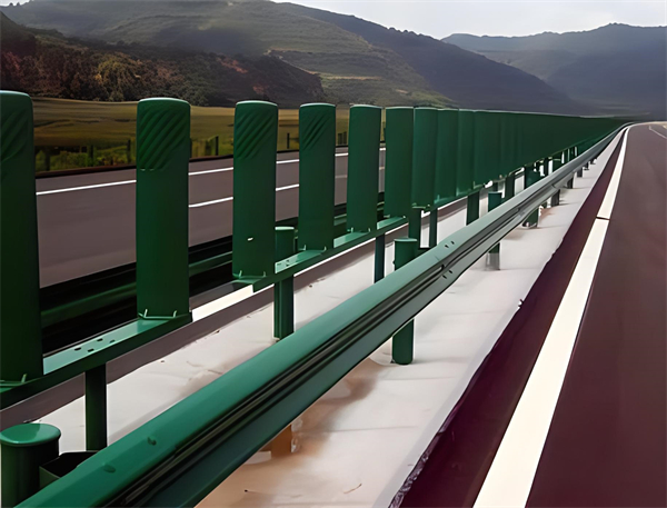 临汾三波护栏板在高速公路的应用